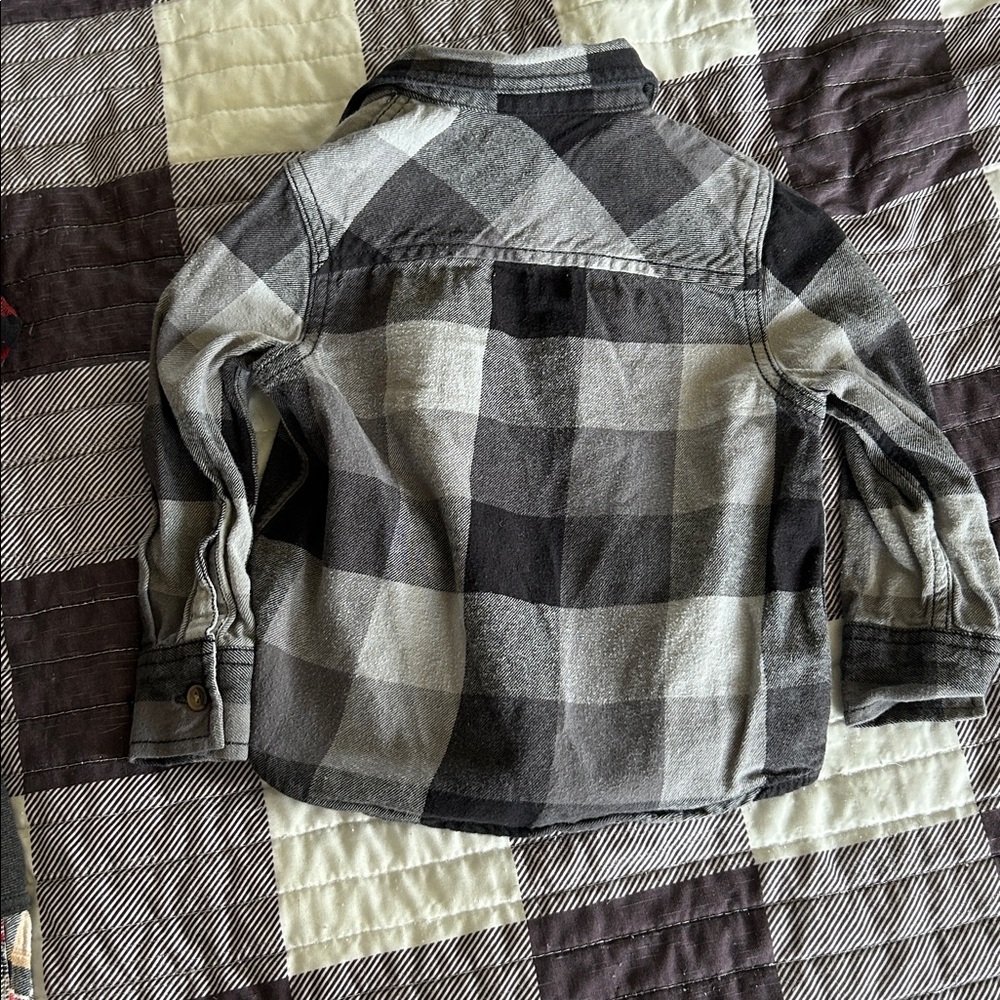2T button up bundle - Picture 7 of 10